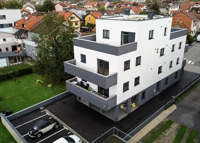 Hugo Apartments